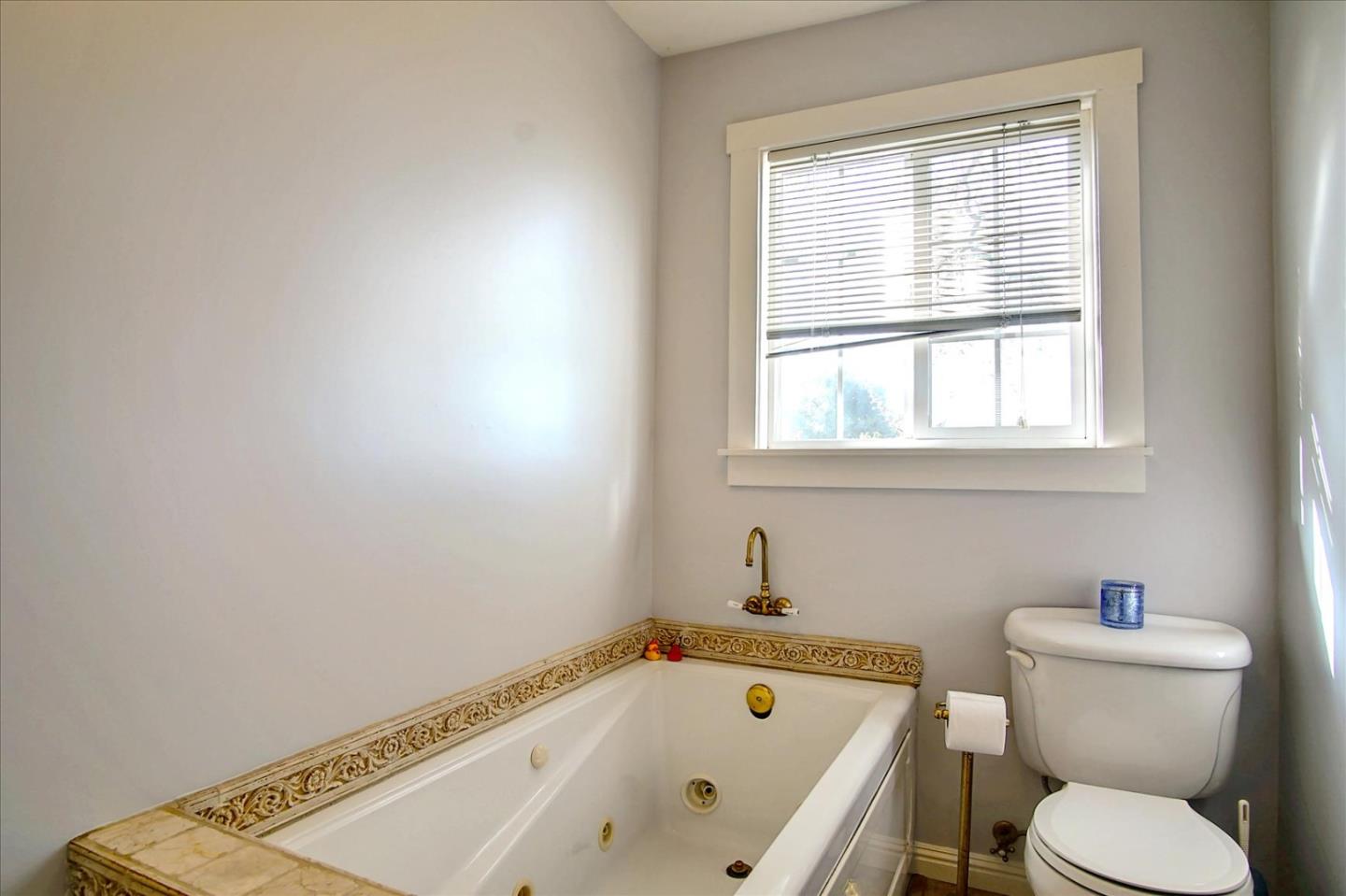 1890 Orchard Road Hollister, CA 95023 - Photo 48 of 69 Gallery Image 48