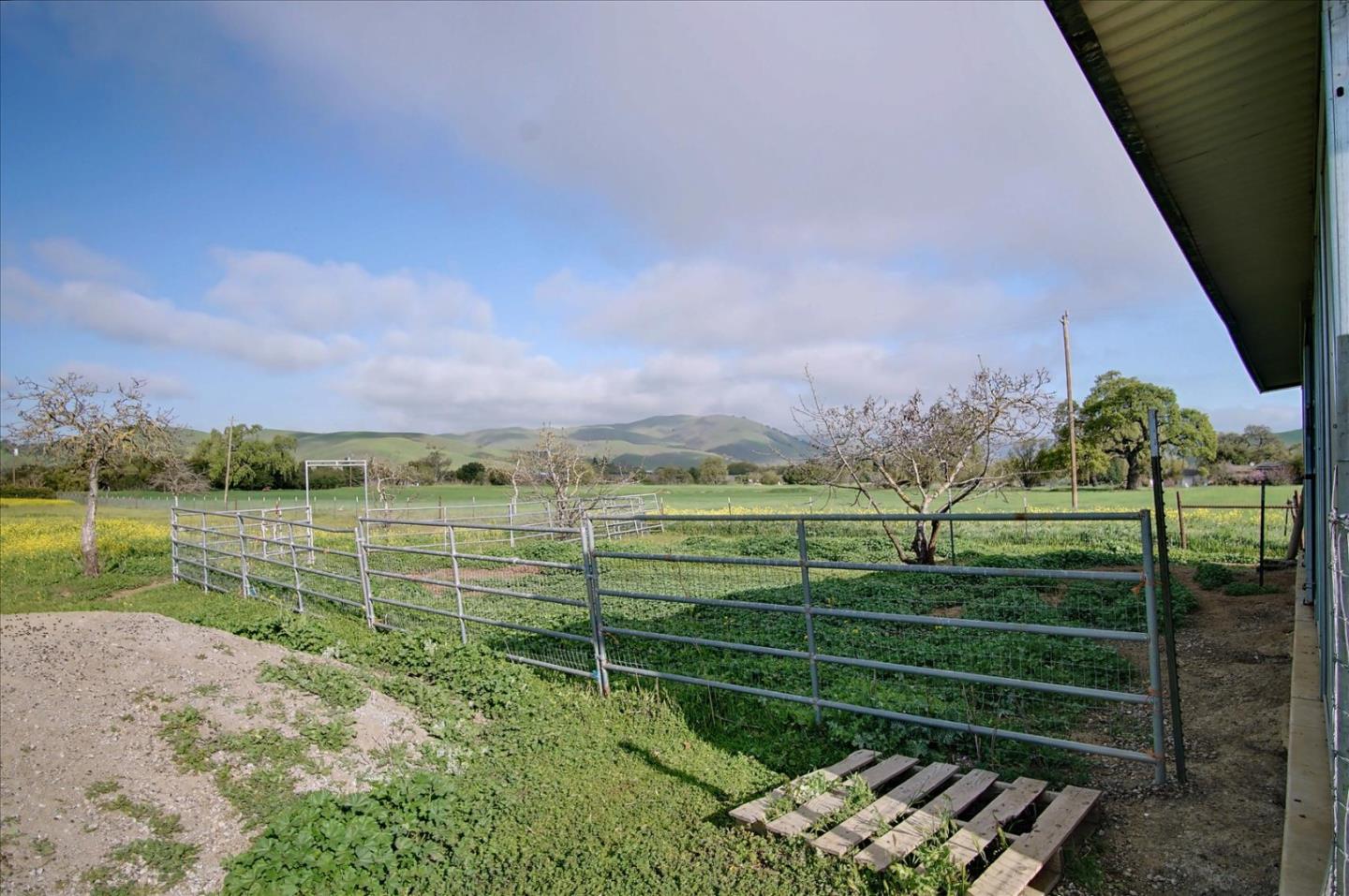 1890 Orchard Road Hollister, CA 95023 - Photo 66 of 69 Gallery Image 66