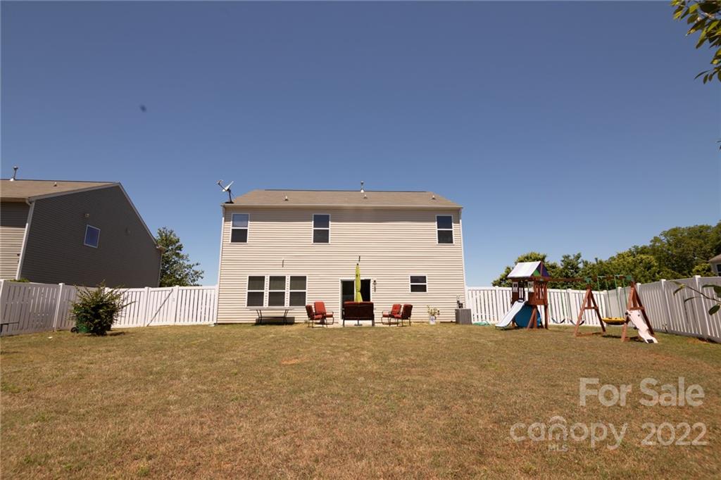 11628 Lusterleaf Holly Road Charlotte, NC 28227 - Photo 11 of 43 Gallery Image 11