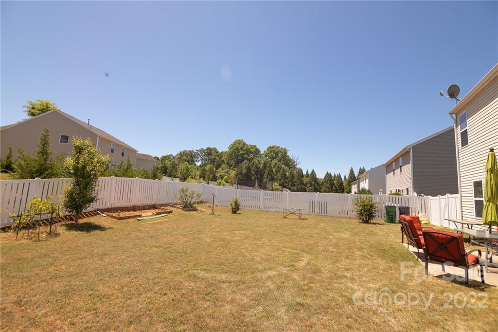 11628 Lusterleaf Holly Road Charlotte, NC 28227 - Photo 12 of 43 Gallery Image 12