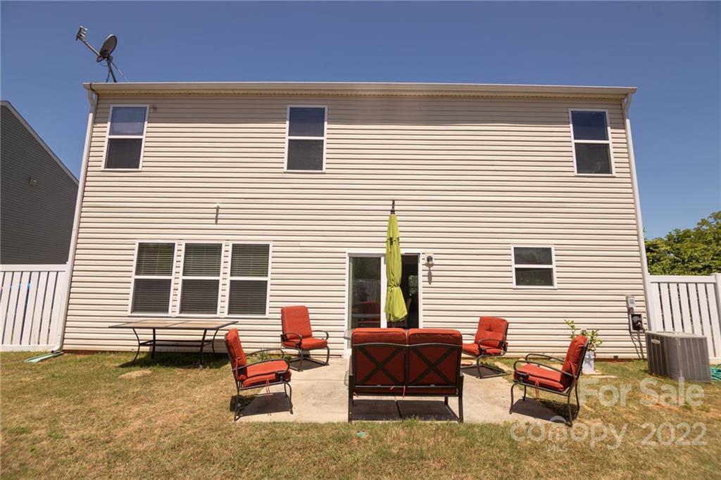 11628 Lusterleaf Holly Road Charlotte, NC 28227 - Photo 10 of 43 Gallery Image 10