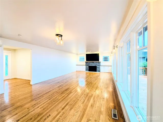 $5,749 | 1539 Mukilteo Lane, Mukilteo, WA 98275