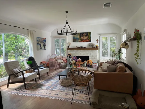 $2,380,000 | 1195 North Chester Avenue, Pasadena, CA 91104