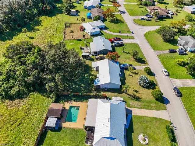 $225,000 | 4077 South Edgewater Circle, LaBelle, FL 33935