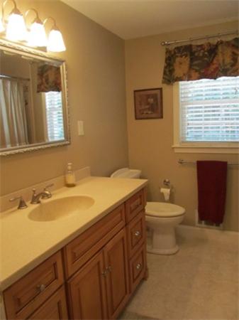 10 Joyce Road Framingham, MA 01701 - Photo 13 of 30