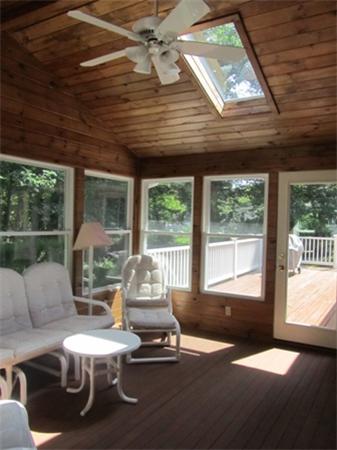 10 Joyce Road Framingham, MA 01701 - Photo 24 of 30