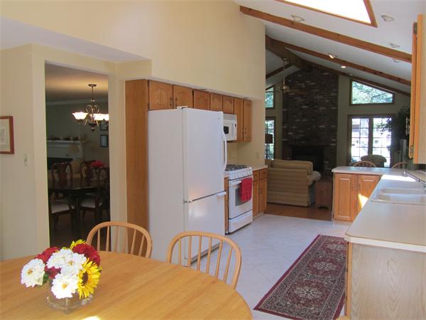 10 Joyce Road Framingham, MA 01701 - Photo 5 of 30