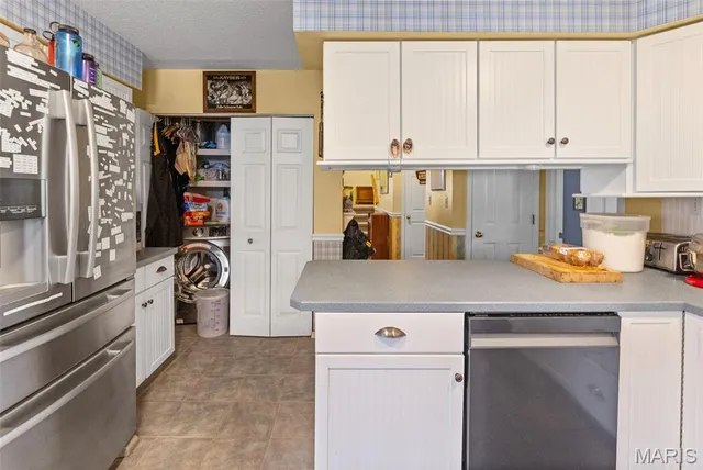 $384,900 | 516 Nottingham Drive, Troy, IL 62294