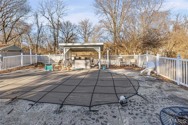 $340,000 | 516 Nottingham Drive, Troy, IL 62294