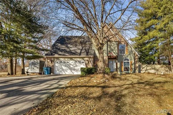 $340,000 | 516 Nottingham Drive, Troy, IL 62294