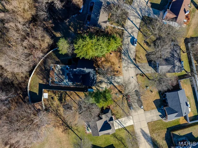 $384,900 | 516 Nottingham Drive, Troy, IL 62294