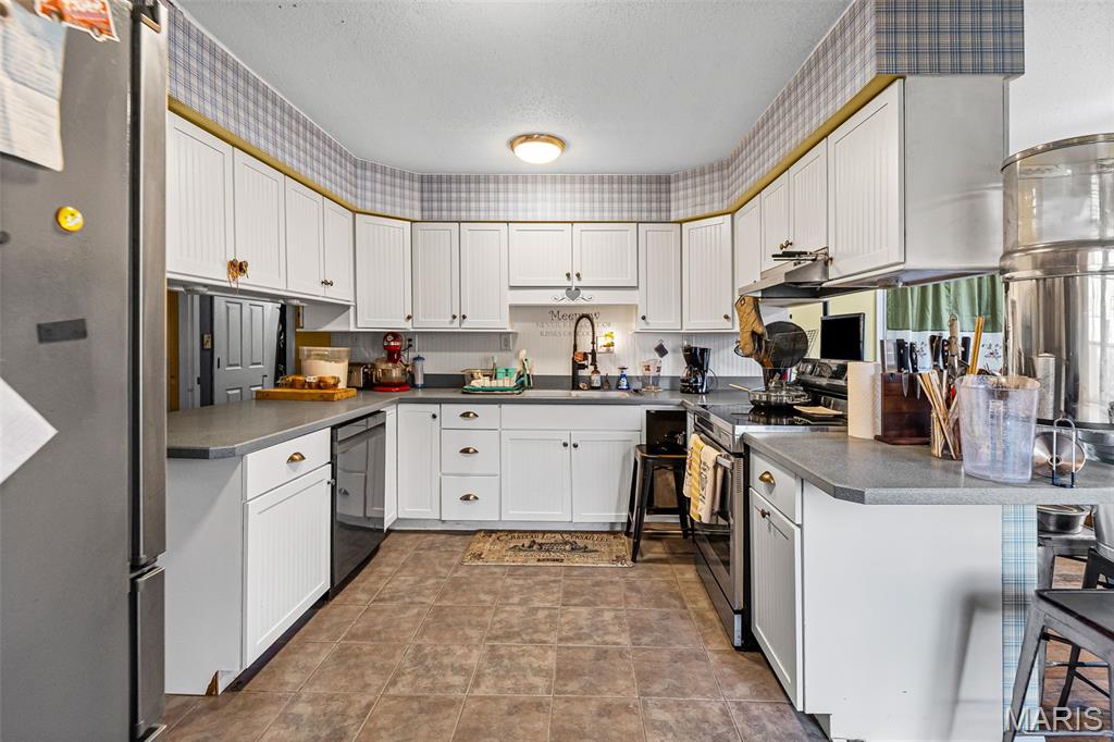 516 Nottingham Drive Troy, IL 62294 - Photo 7 of 59