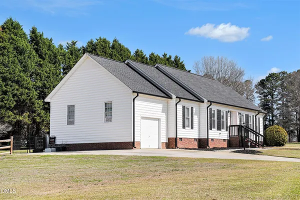 $360,000 | 2416 Whitset Place, Willow Spring, NC 27592