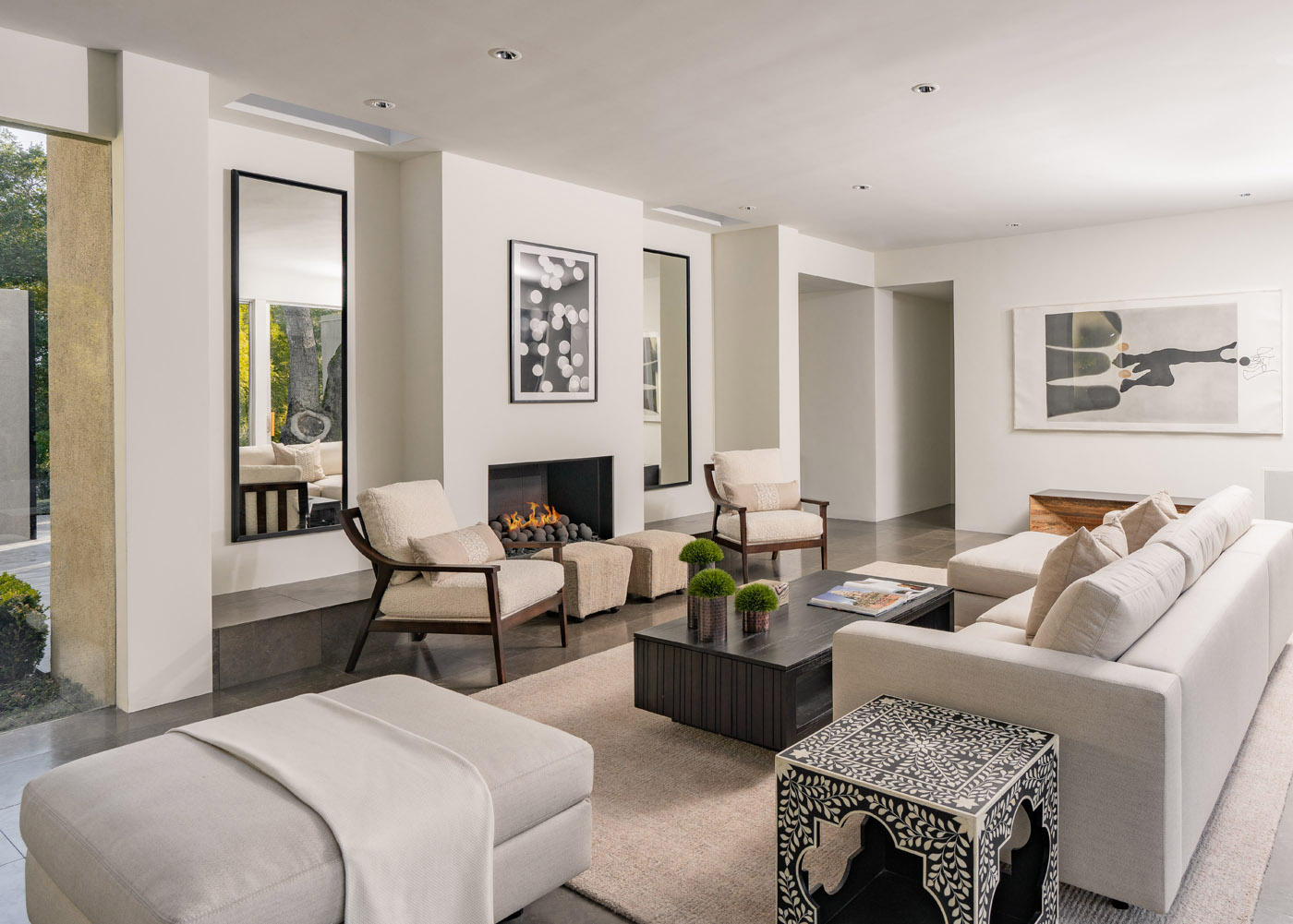 1636 Moore Road Montecito, CA 93108 - Photo 3 of 22 Living Room