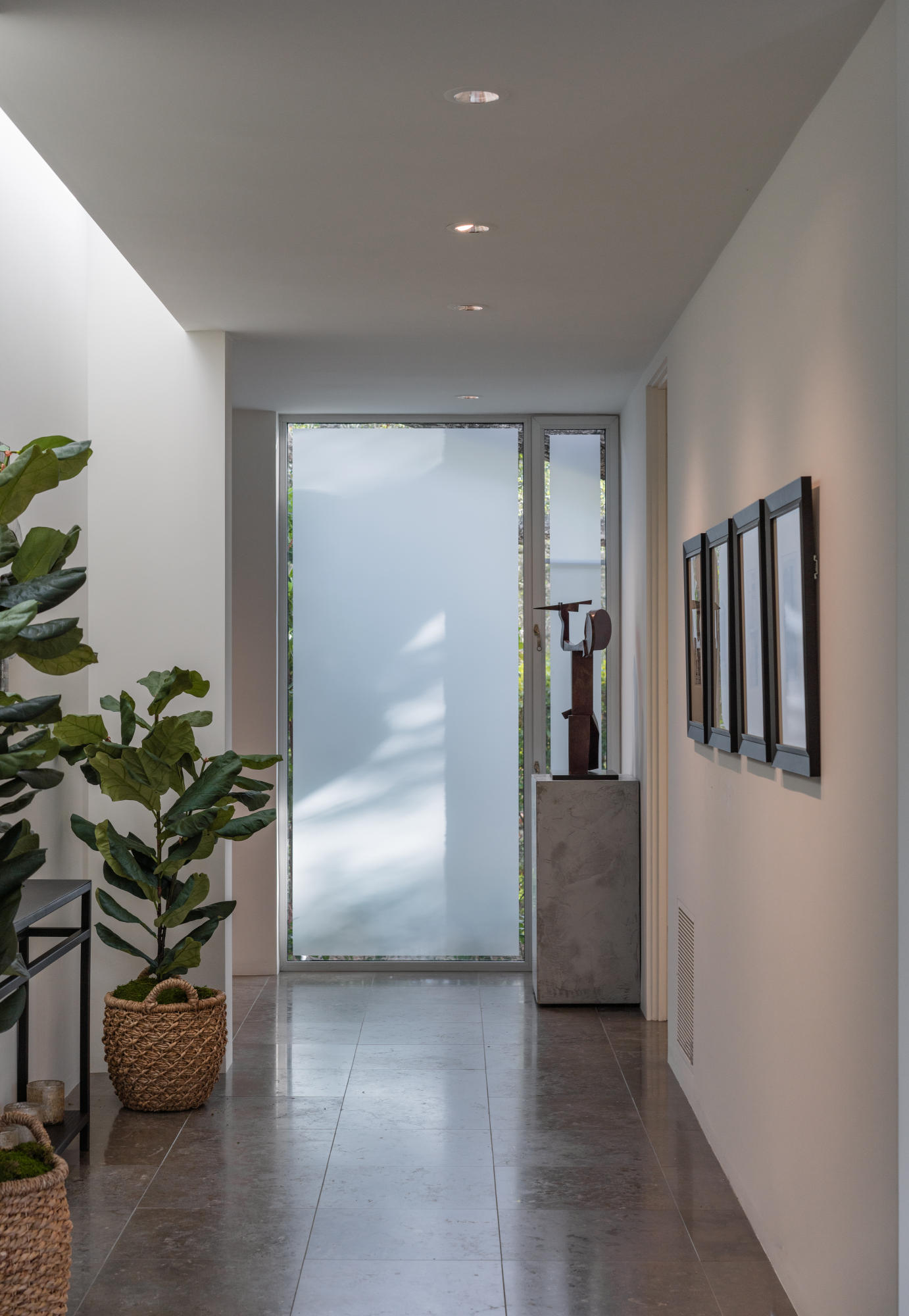 1636 Moore Road Montecito, CA 93108 - Photo 9 of 22 Master Wing