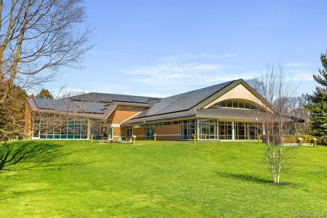 $370,000 | 58 Coachlight Square, Montrose, NY 10548