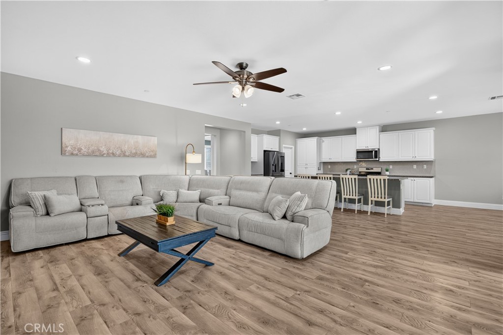 30598 Cricket Road Murrieta, CA 92563 - Photo 9 of 59