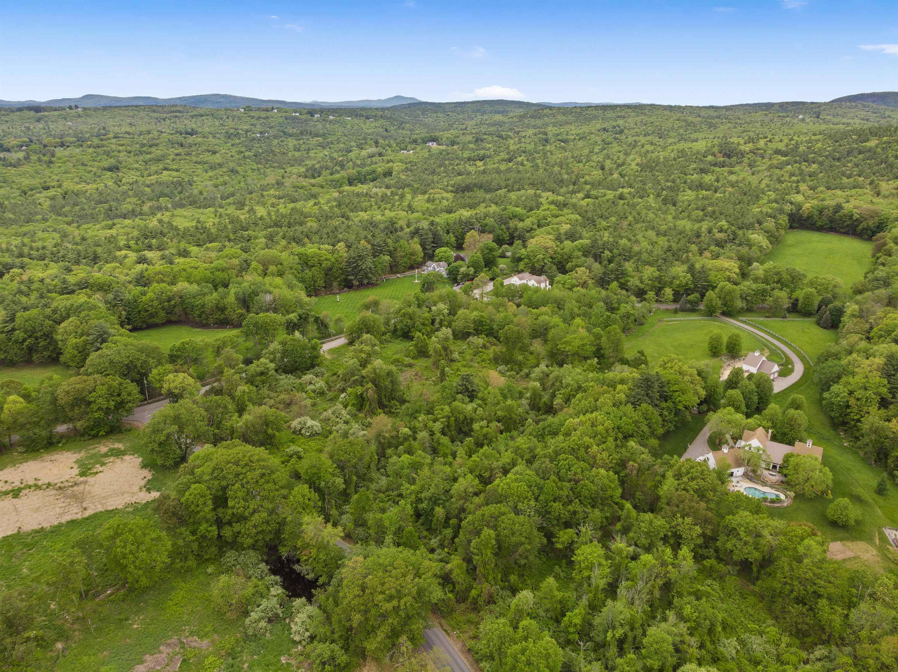 103 Mack Hill Road Amherst, NH 03031 - Photo 11 of 22
