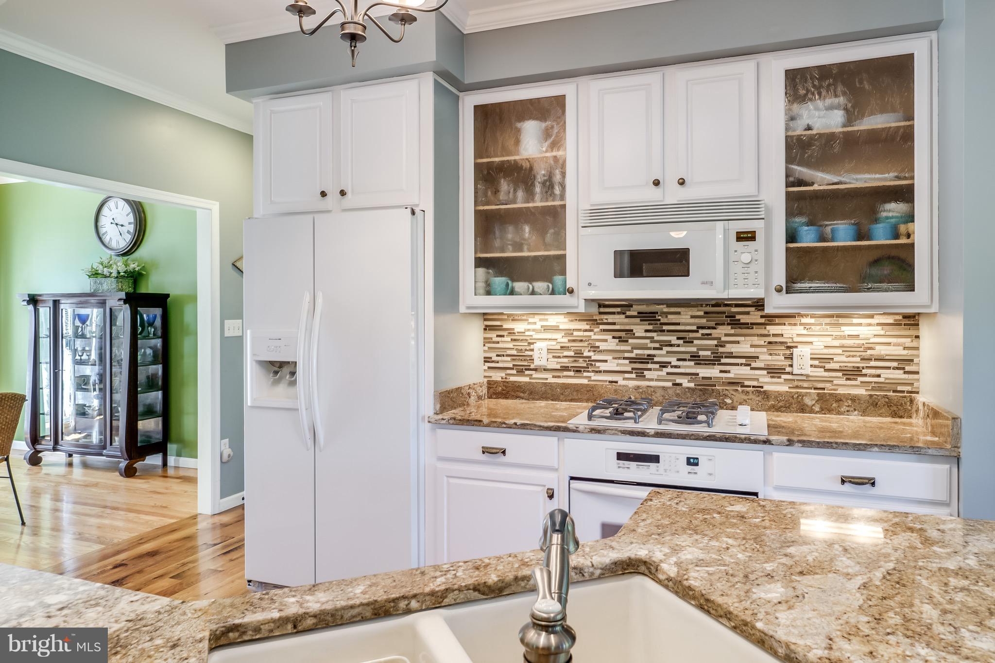 472 Stringtown Road Berryville, VA 22611 - Photo 7 of 30 Backsplash and gas cooking. 2 PANTRIES!!
