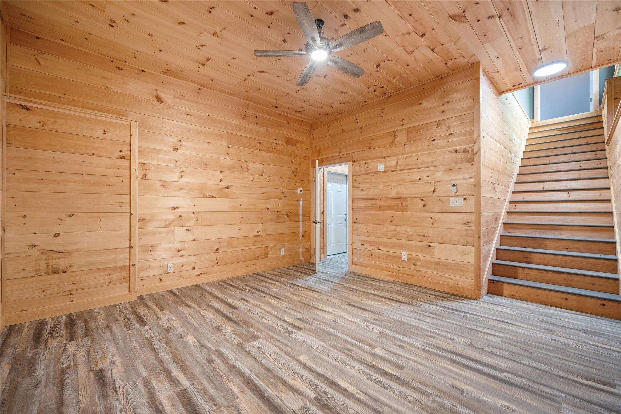 754 River Road Orrington, ME 04474 - Photo 25 of 43 38-Sitting Room