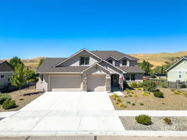 $785,000 | 19927 North Glenisla Place, Boise, ID 83714