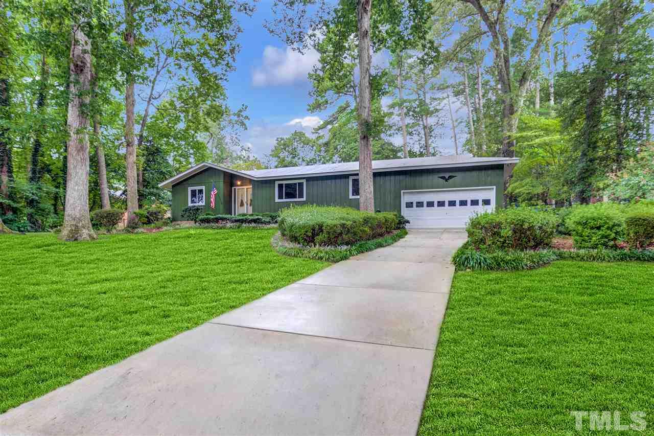 4505 Connell Drive Raleigh, NC 27612 - Photo 2 of 30