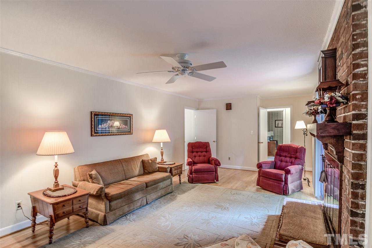 4505 Connell Drive Raleigh, NC 27612 - Photo 9 of 30