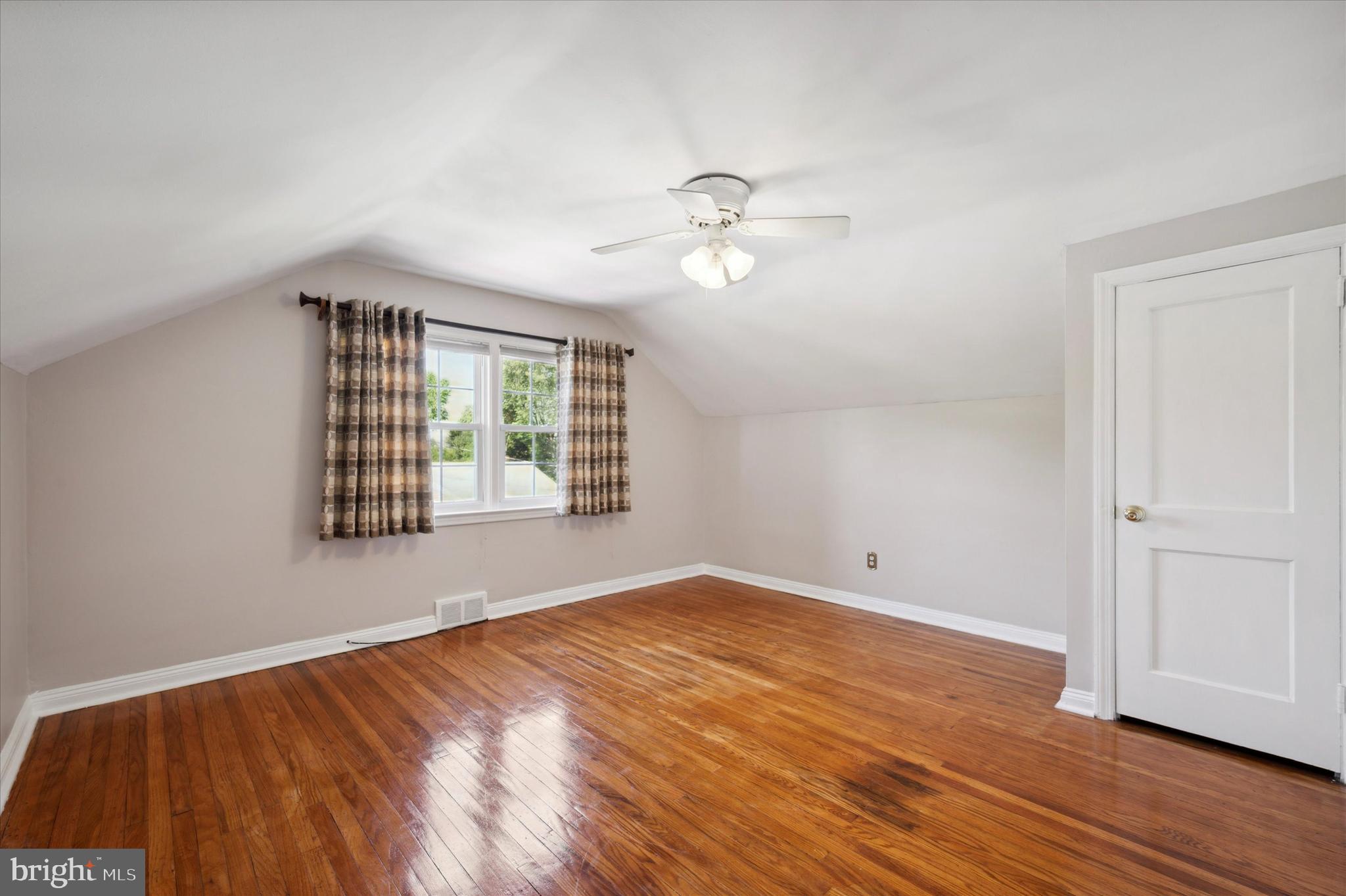 477 Hawarden Road Springfield, PA 19064 - Photo 17 of 27