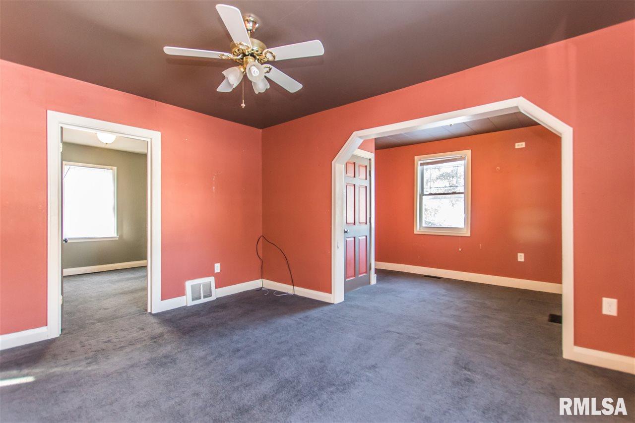 300 Ehrett Street Creve Coeur, IL 61610 - Photo 16 of 33 Gallery Image 16