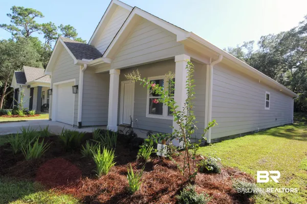$330,000 | 8667 Anniston Drive, Elberta, AL 36530