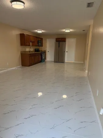 $2,100 | 2809 Jefferson Parkway, Unit A, Fort Pierce, FL 34946