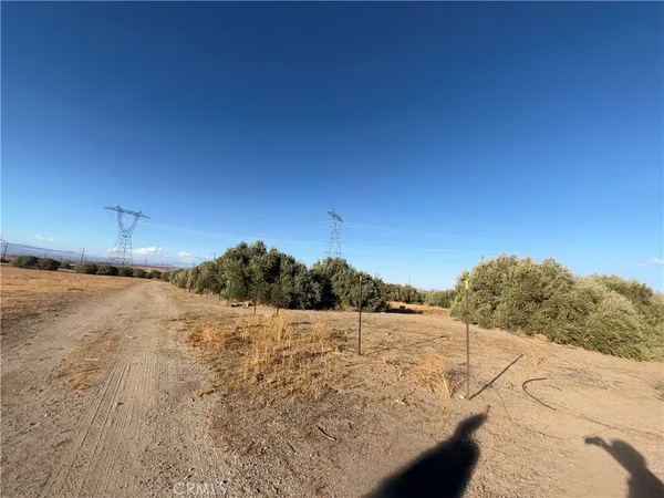 $579,000 | 8539 West Ave L, Lancaster, CA 93536
