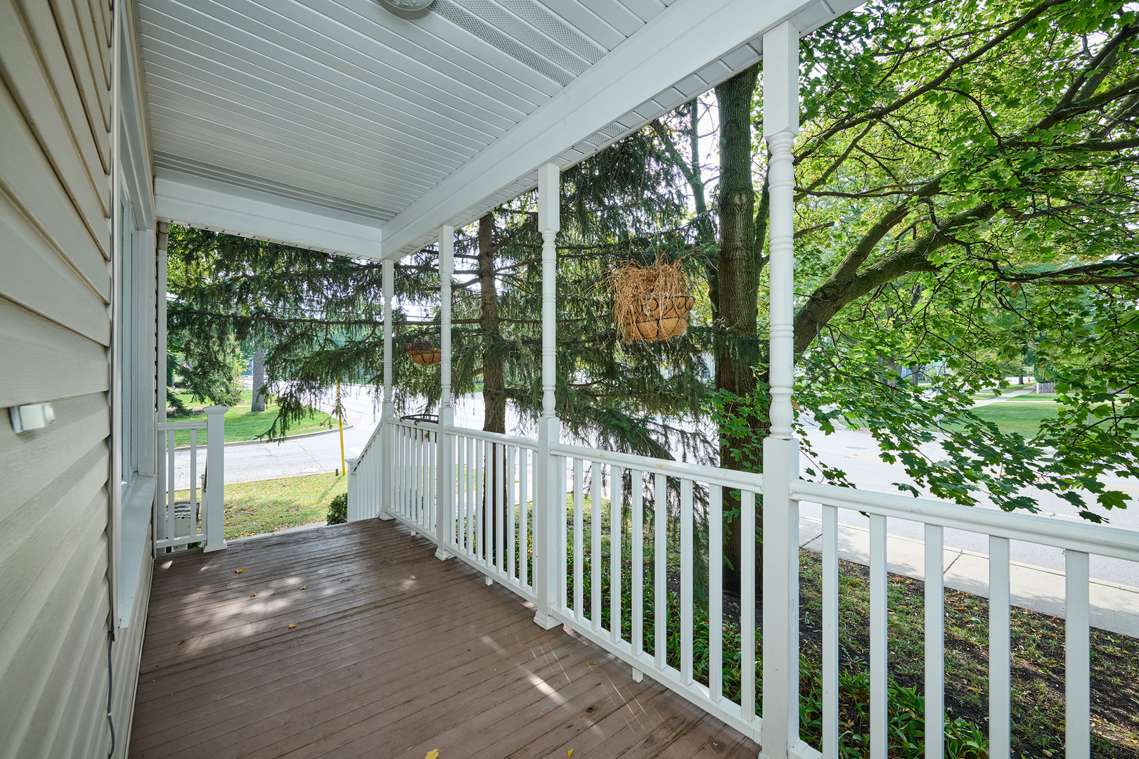 703 North Arlington Heights Road Arlington Heights, IL 60004 - Photo 4 of 28 a view of a porch