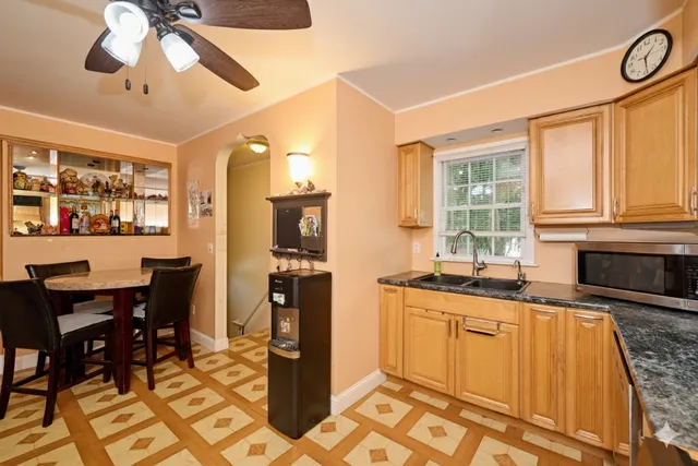 $499,900 | 703 North Arlington Heights Road, Arlington Heights, IL 60004