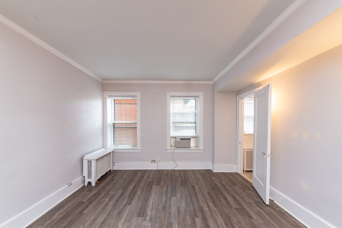 400 West Deming Place, Unit 2P Chicago, IL 60614 - Photo 4 of 9