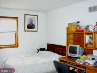 32 Park Road Boyertown, PA 19512 - Photo 3 of 6 Gallery Image 3