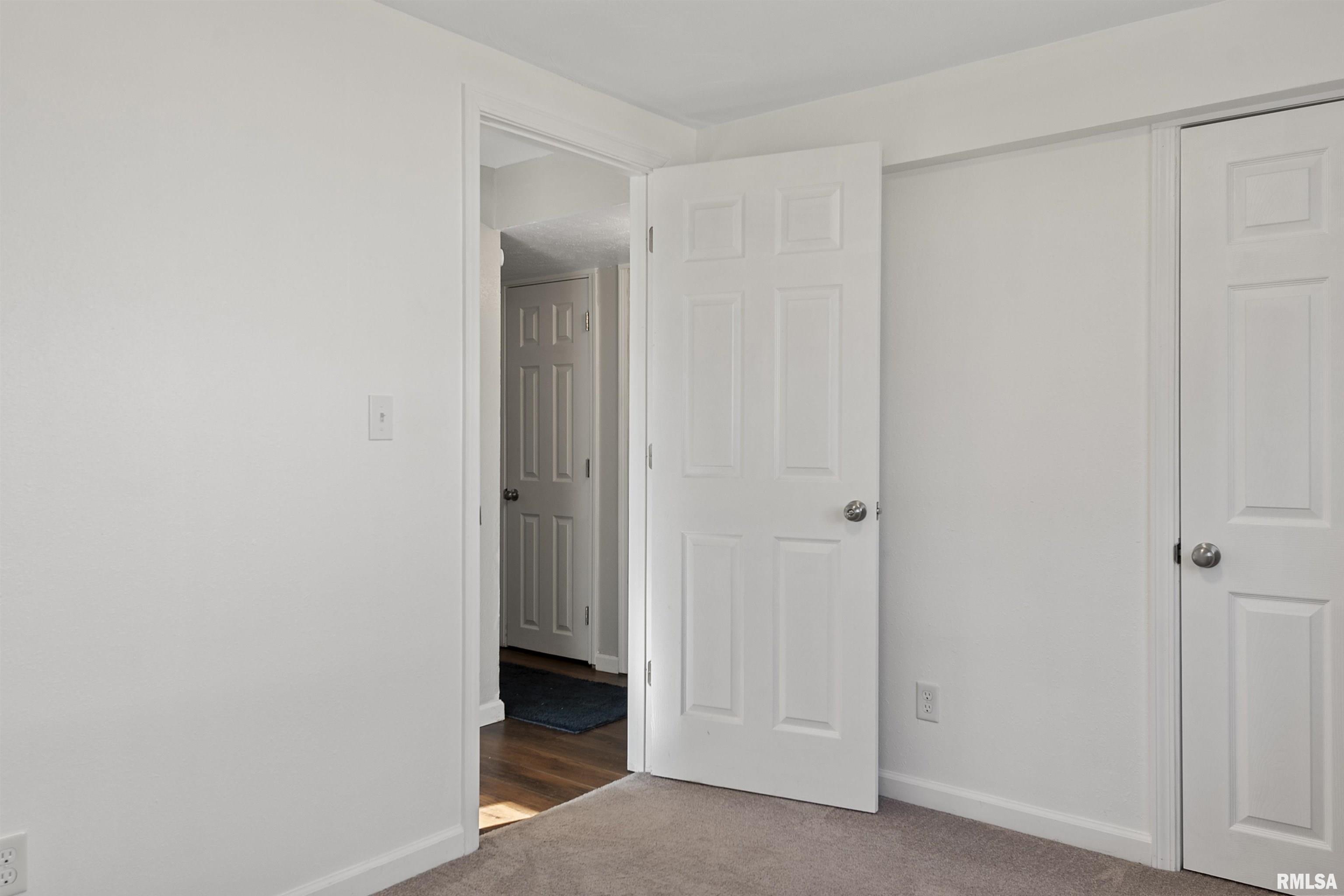 2320 Stokebridge Road Springfield, IL 62702 - Photo 27 of 32