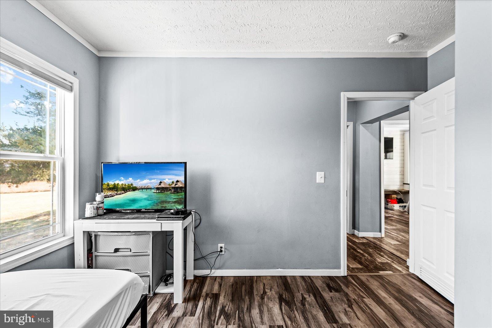 6600 Stubbs Bridge Road Spotsylvania, VA 22551 - Photo 20 of 37 Bright and airy space with serene views.