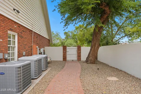 $2,999,000 | 1001 East Caroline Lane, Tempe, AZ 85284