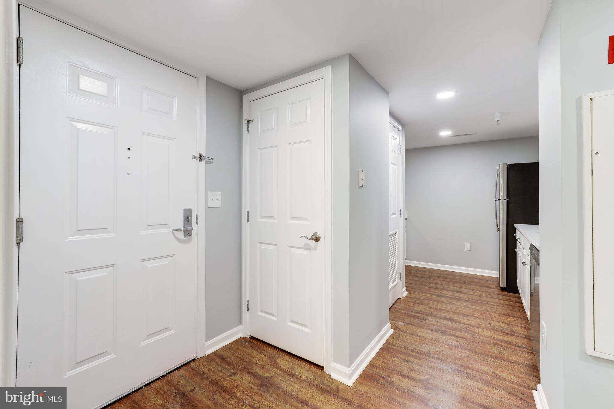 11710 Old Georgetown Road, Unit 809 Rockville, MD 20852 - Photo 5 of 39 Gallery Image 5