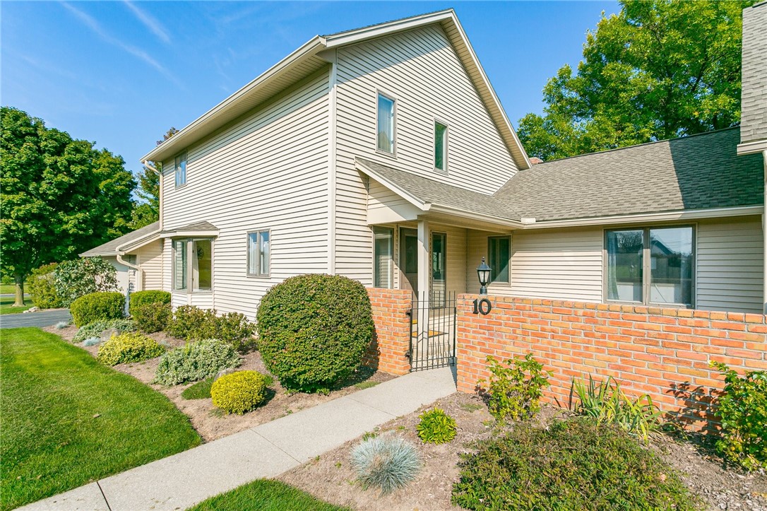 10 Stonington Drive, Pittsford, NY 14534 Compass