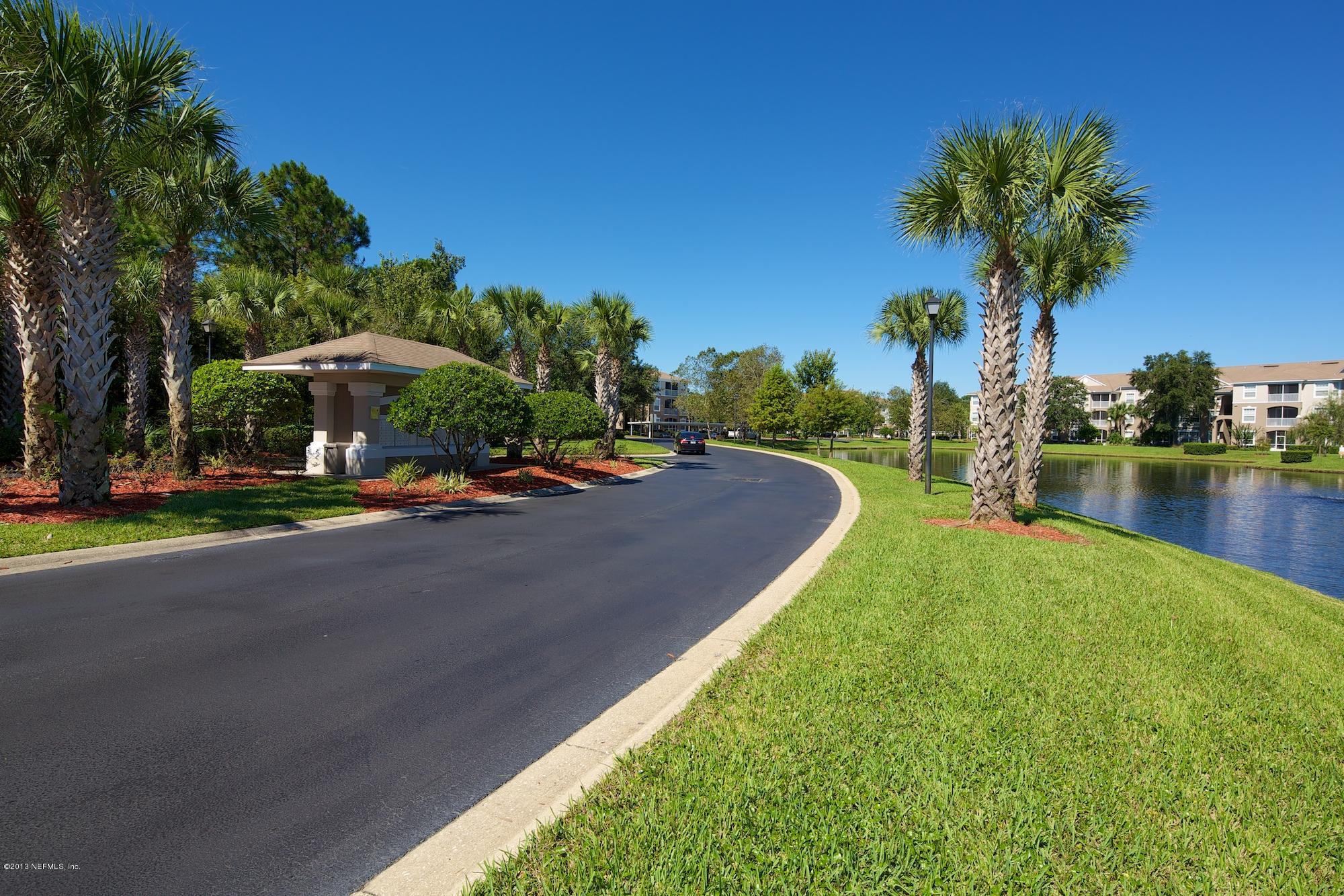 10550 Baymeadows Road, Unit 826 Jacksonville, FL 32256 - Photo 23 of 25 Beautifully Landscaped Community