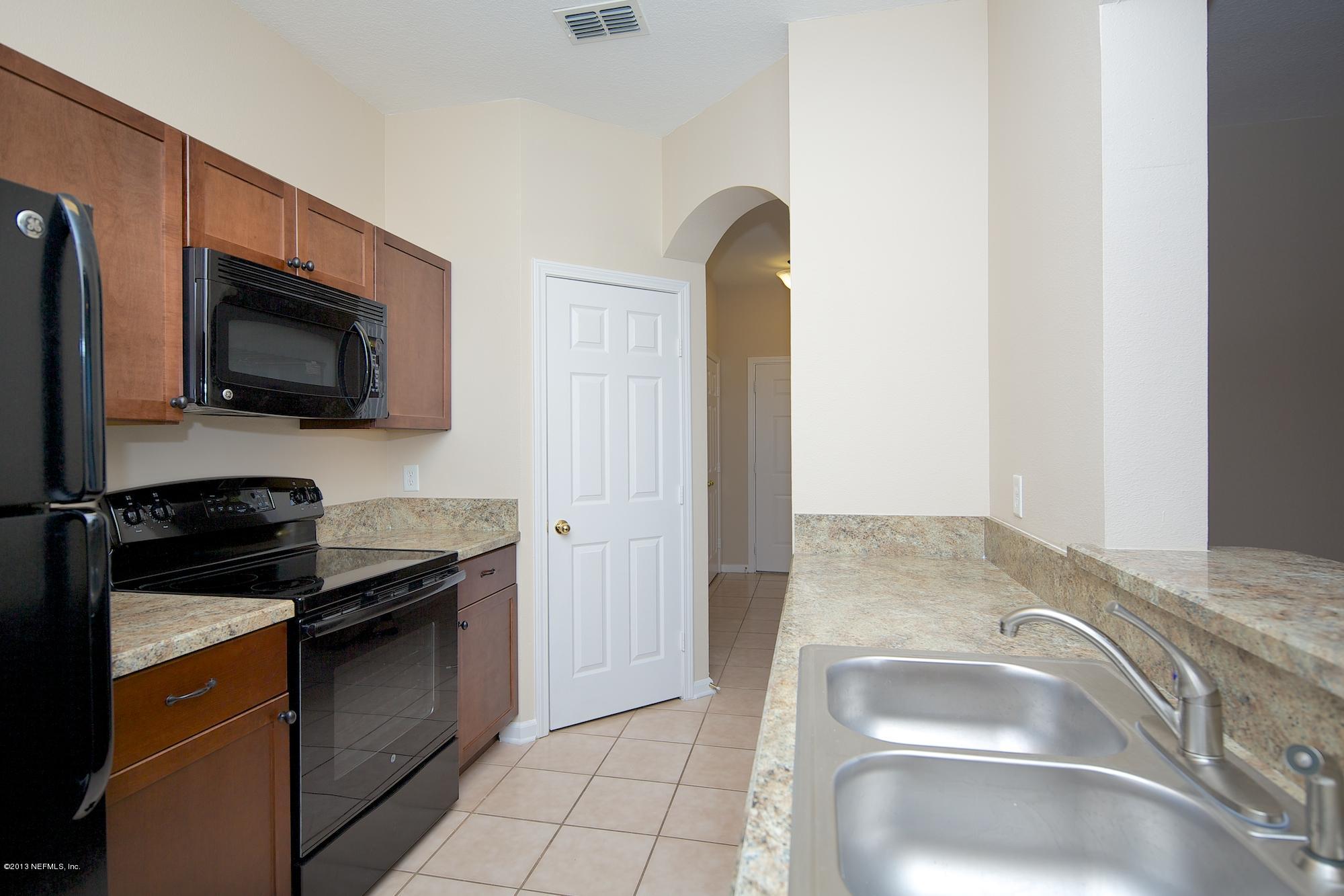 10550 Baymeadows Road, Unit 826 Jacksonville, FL 32256 - Photo 7 of 25 Kitchen