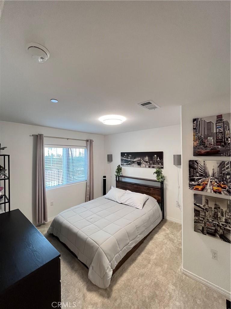 19197 Sequoia Grv Street Riverside, CA 92507 - Photo 5 of 26 Gallery Image 5