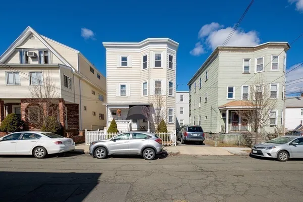 $2,600 | 78-80 Mills Street, Unit 1, Malden, MA 02148