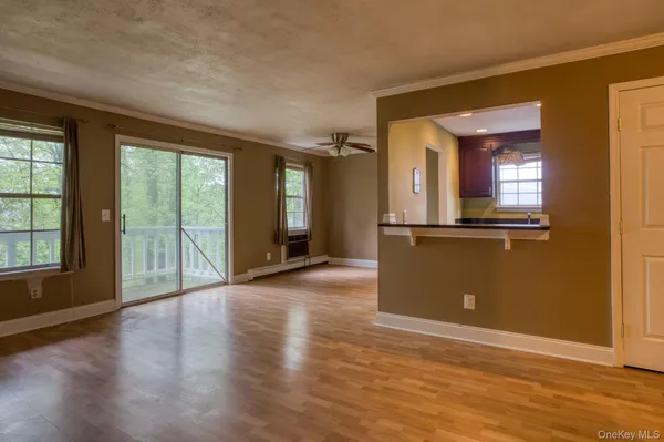 $2,300 | 9 Lexington Hills Road, Unit 3, Harriman, NY 10926