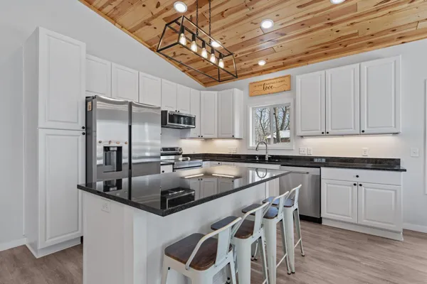 $498,500 | 1505 White Cloud Drive South, Isle, MN 56342