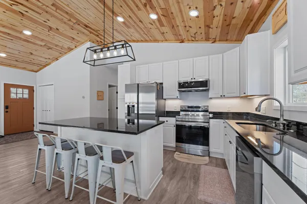 $498,500 | 1505 White Cloud Drive South, Isle, MN 56342