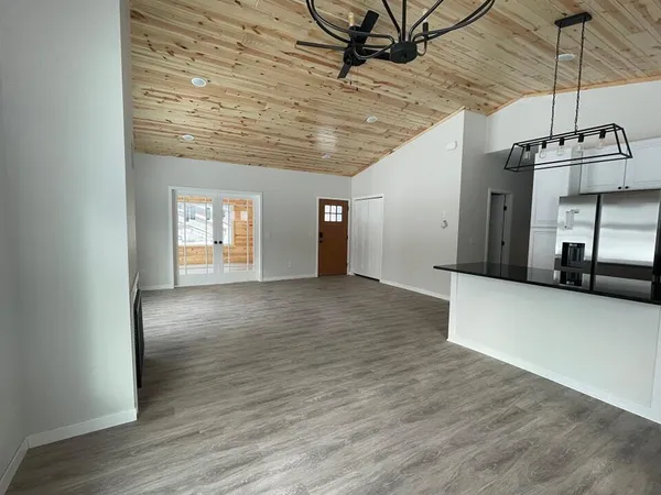 $498,500 | 1505 White Cloud Drive South, Isle, MN 56342