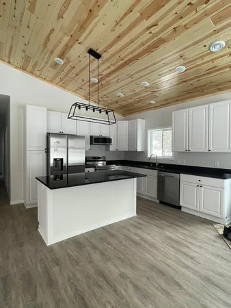$498,500 | 1505 White Cloud Drive South, Isle, MN 56342
